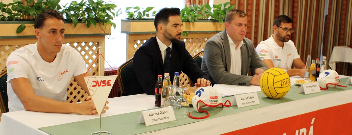 Tovább fiatalított a Debrecen - szezonnyitó sajtótájékoztató